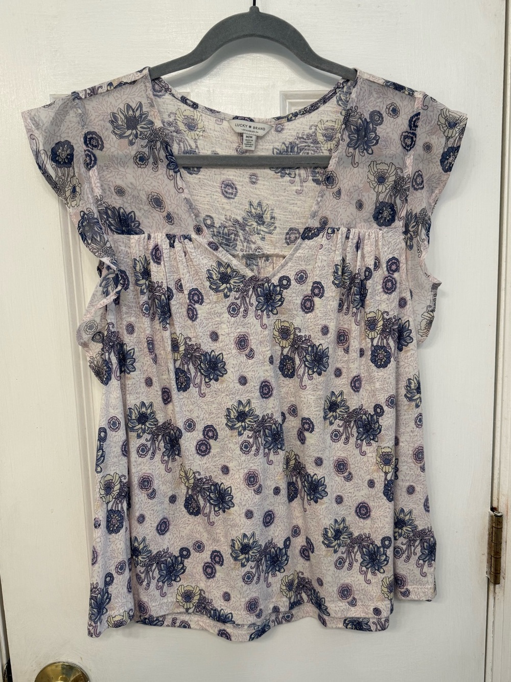 NWOT Lucky Brand Gray & Lavender & Navy Floral Ruffle Sleeve V-Neck Blouse
